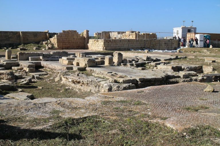 tas silġ temples