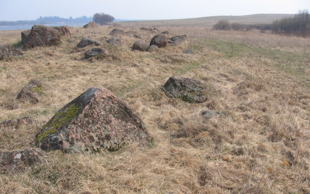 yanovo lake henge