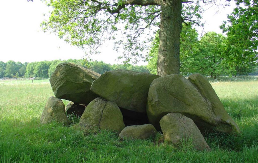 dolmen d12