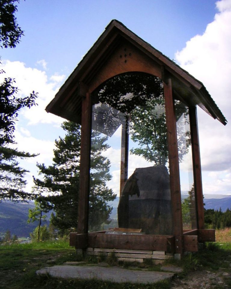 einangsteinen