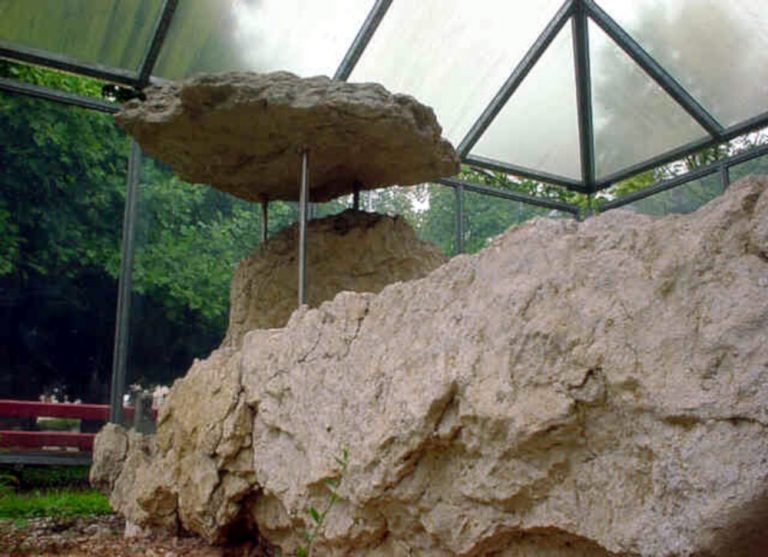 laufen dolmen