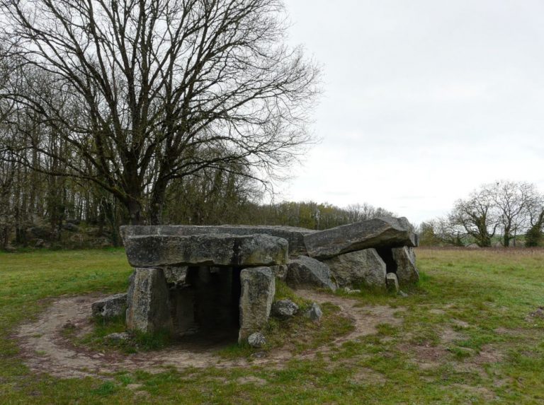 Dolmen de la Bajoulière