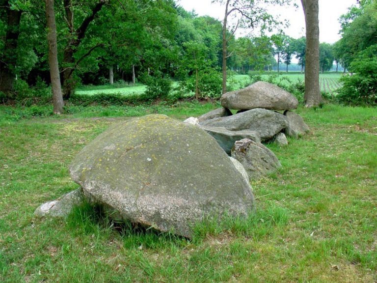 dolmen d32