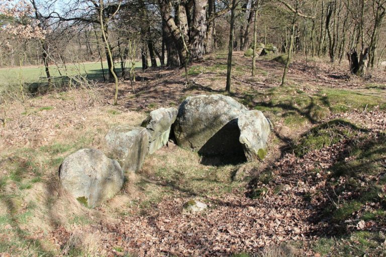 Daudieck dolmens