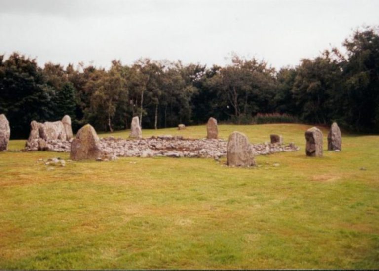 Loanhead of Daviot stone circle