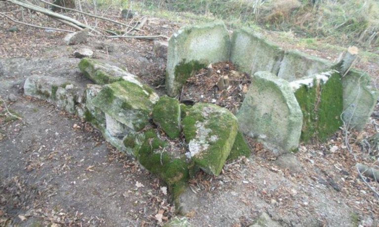 chegem river dolmen