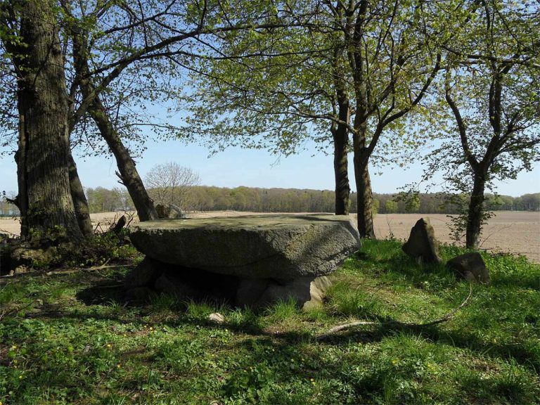 Bosjökloster dolmen