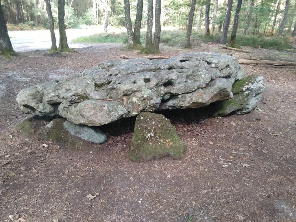 Dolmen du Bois de la Grosse Pierre