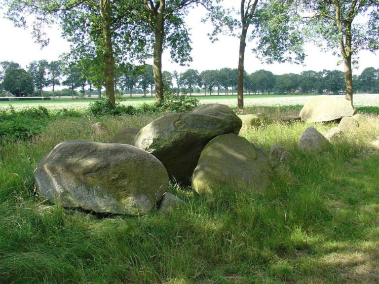 Dolmen D51