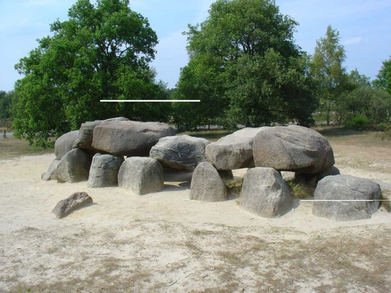 Dolmen D54