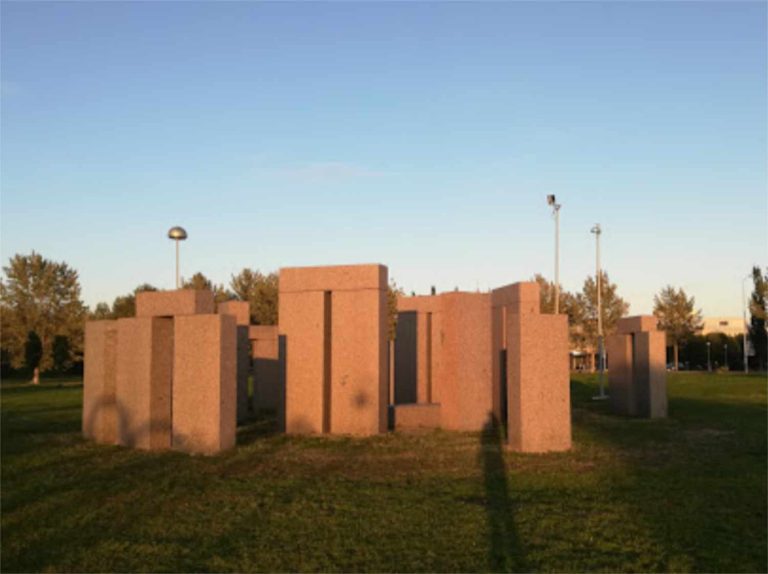 kemi stonehenge